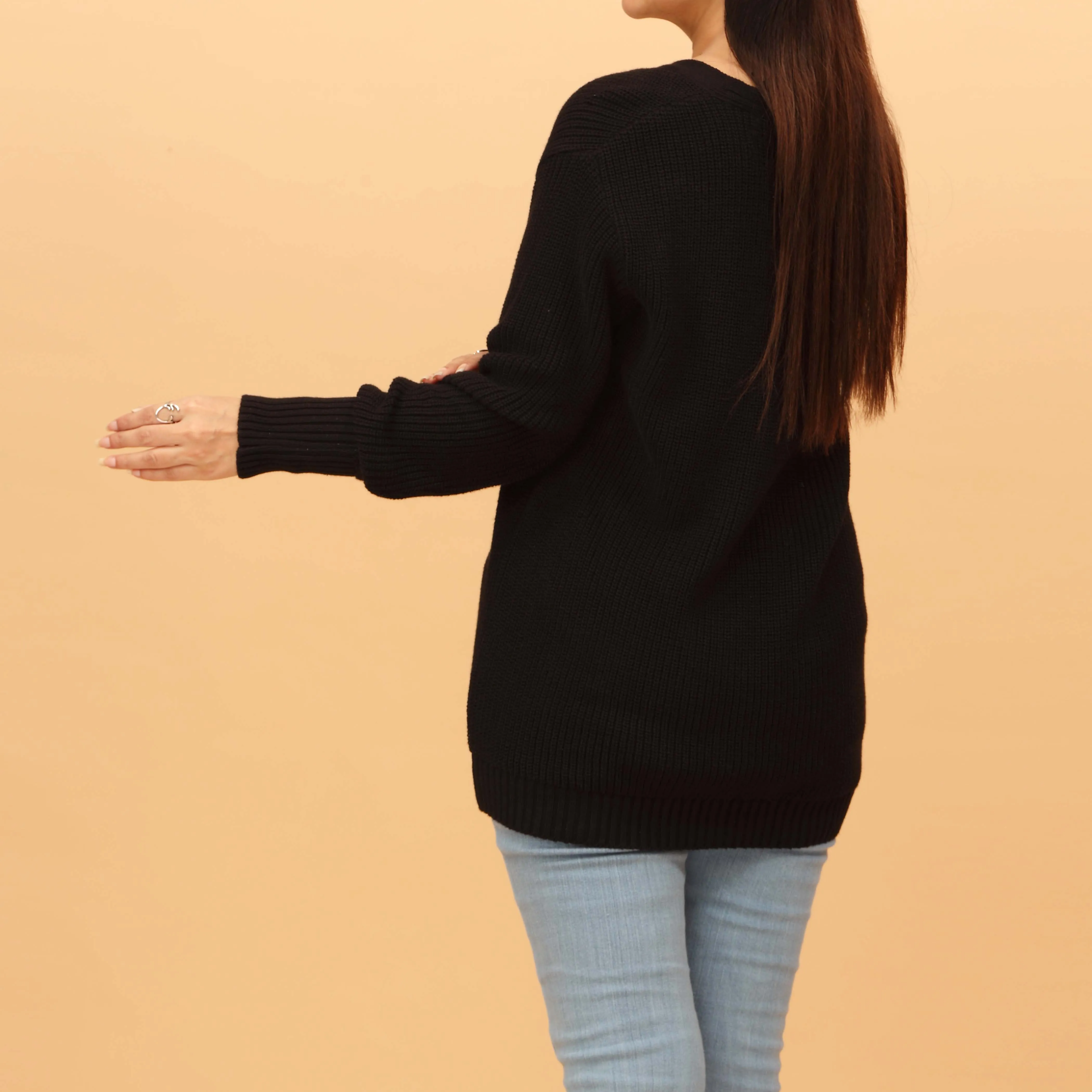 Black Plain Knitted Sweater PW4823