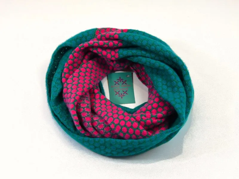 Block Colour Moss Looped Scarf – 2 COLOURS AVAILABLE