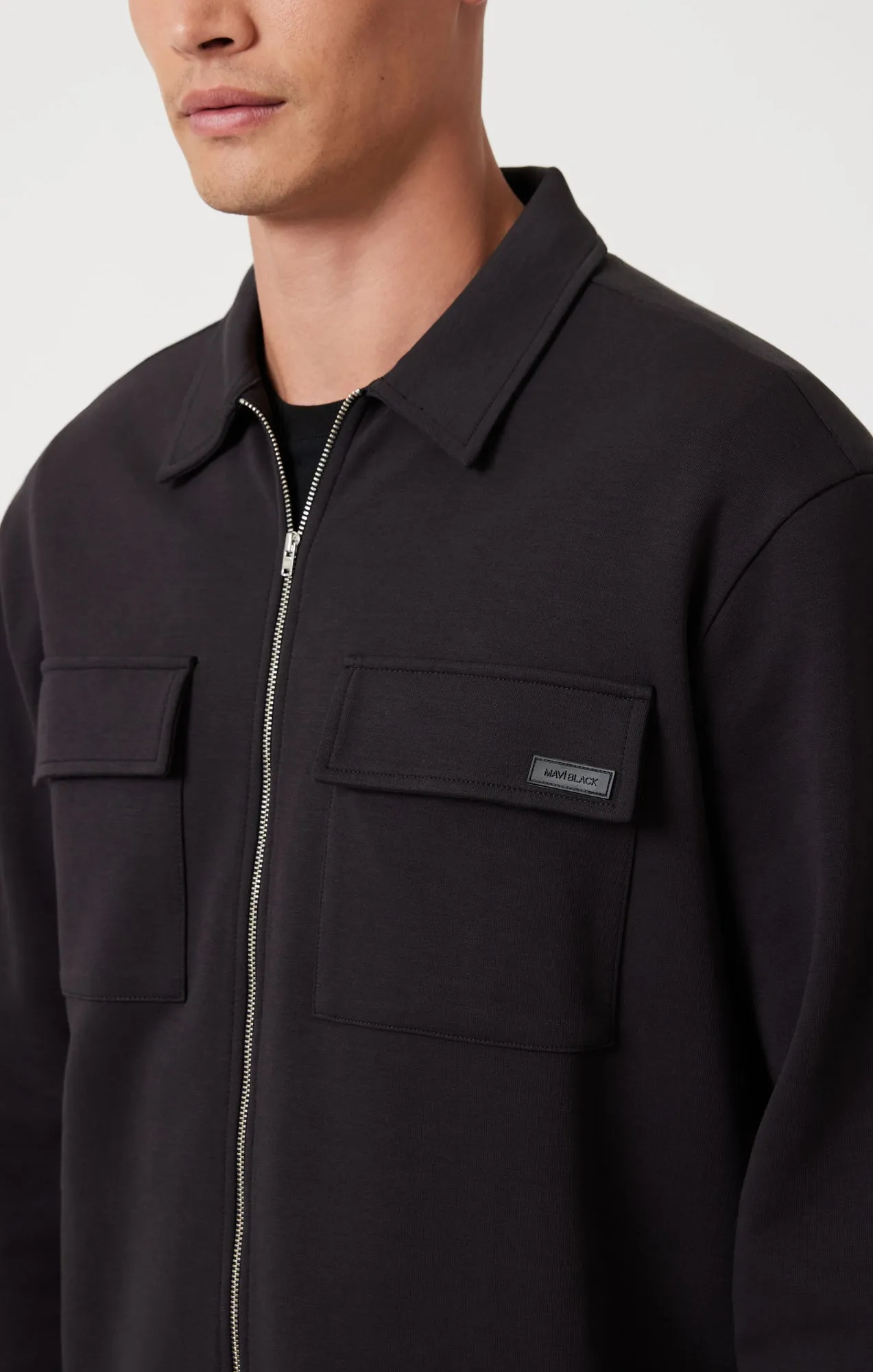 DOUBLE POCKET ZIP-UP JACKET IN BLACK